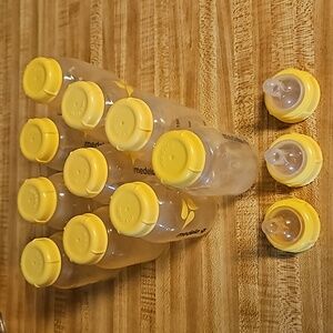 Medela Bottles with Collars and Slow Flow Nipples